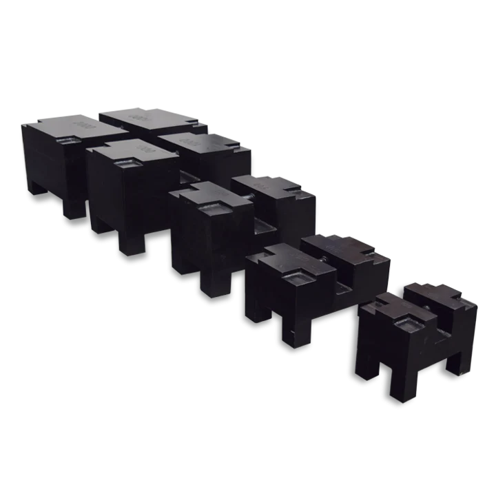 Zware gietijzeren massastukken van 250 kg tot 2.000 kg